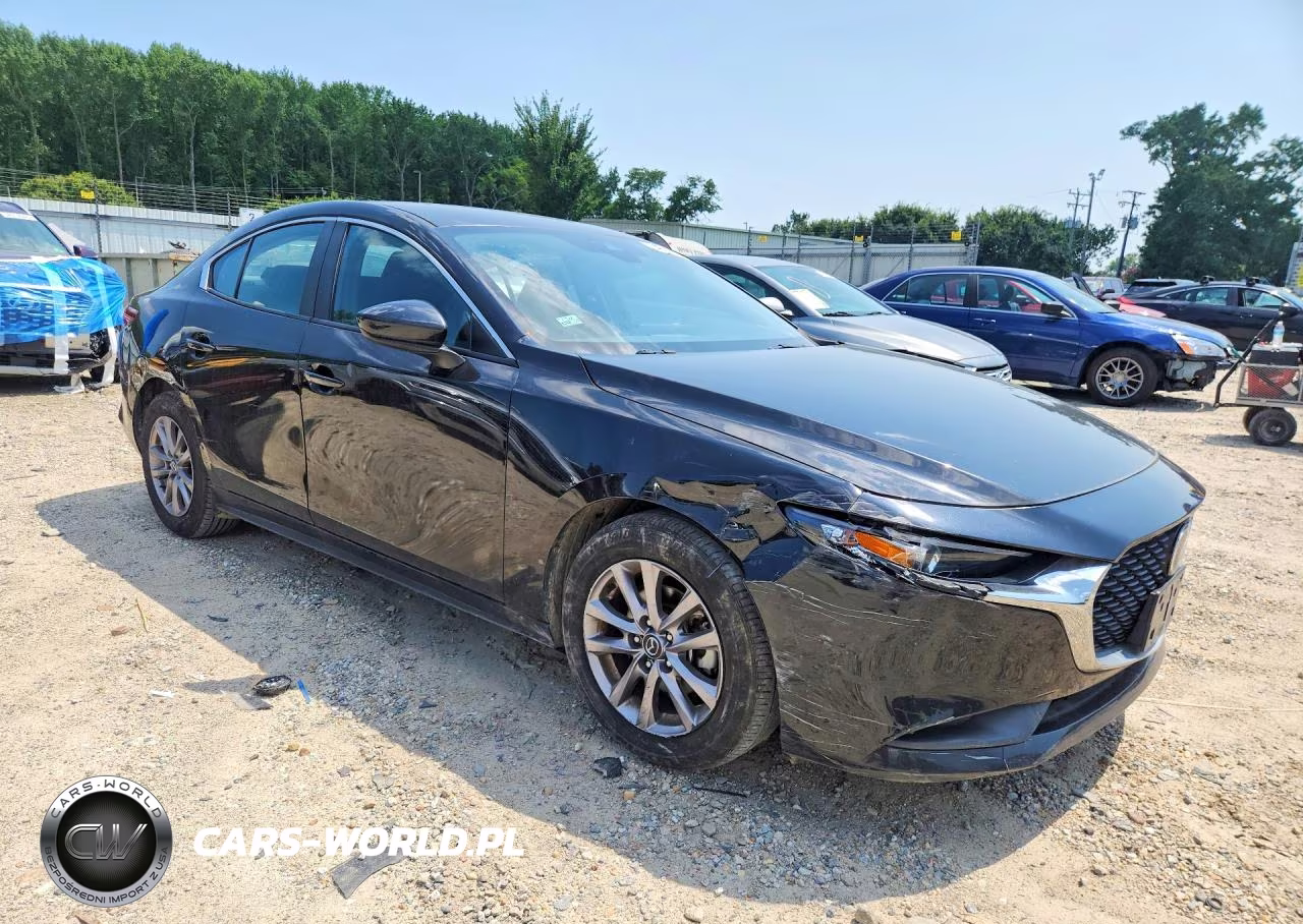 2022 Mazda 3 VIN:3MZBPAA79NM307612 - 4