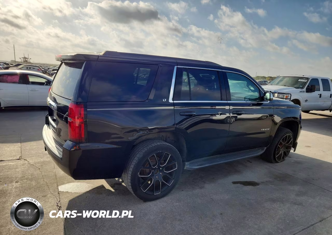 2017 Chevrolet Tahoe C1500 Lt VIN:1GNSCBKCXHR232753 - 3