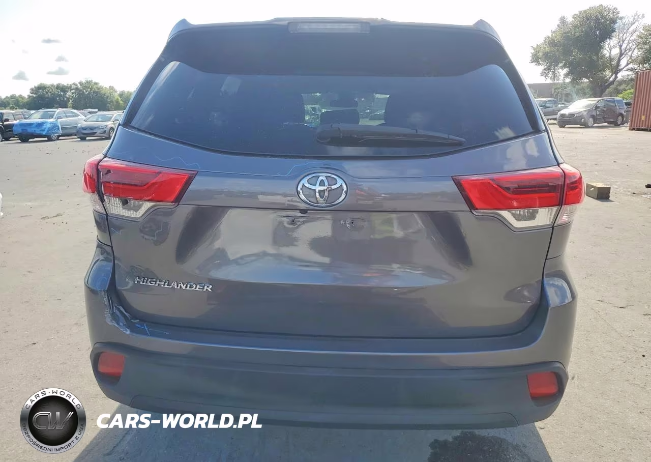 2019 Toyota Highlander Le VIN:5TDZARFHXKS060857 - 6