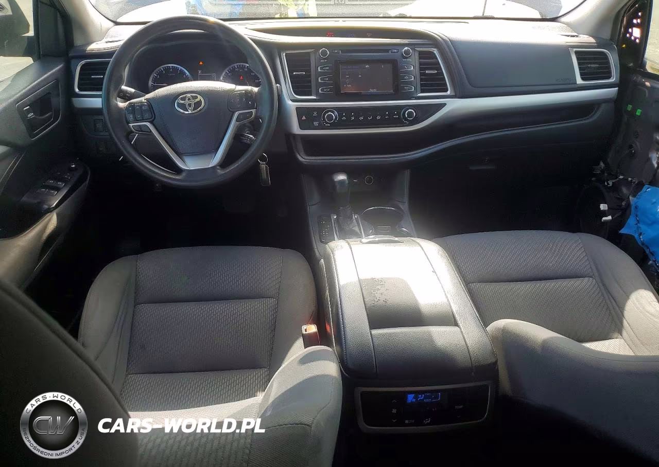 2019 Toyota Highlander Le VIN:5TDZARFHXKS060857 - 8