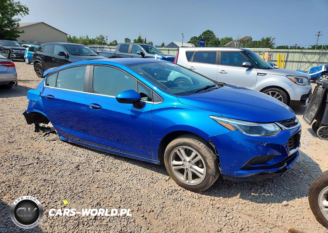 2017 Chevrolet Cruze Lt VIN:3G1BE6SM3HS609982 - 4