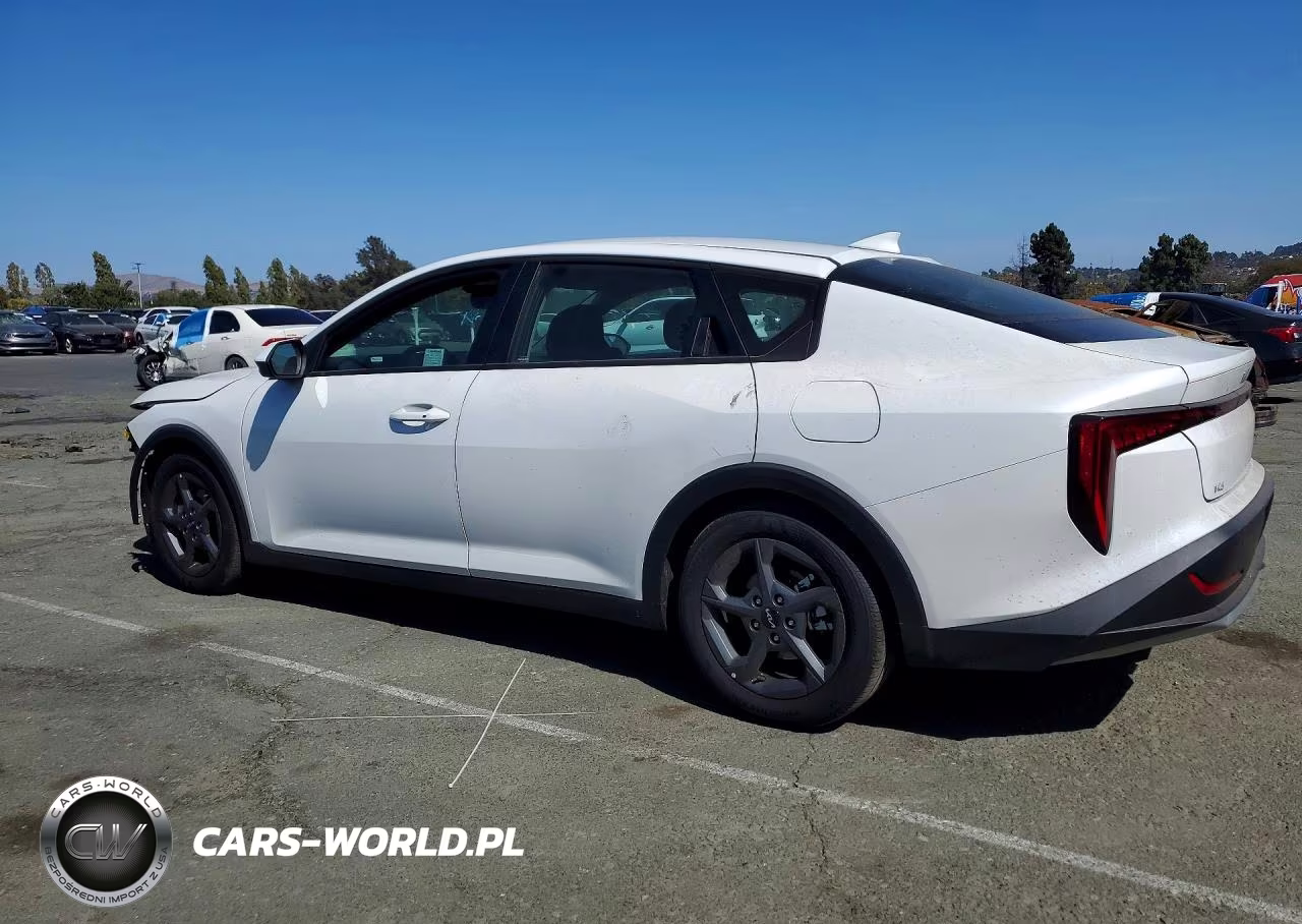 2026 Kia K4 Lxs VIN:3KPFT4DE0TE279220 - 2