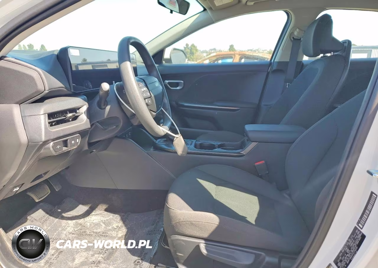 2026 Kia K4 Lxs VIN:3KPFT4DE0TE279220 - 7