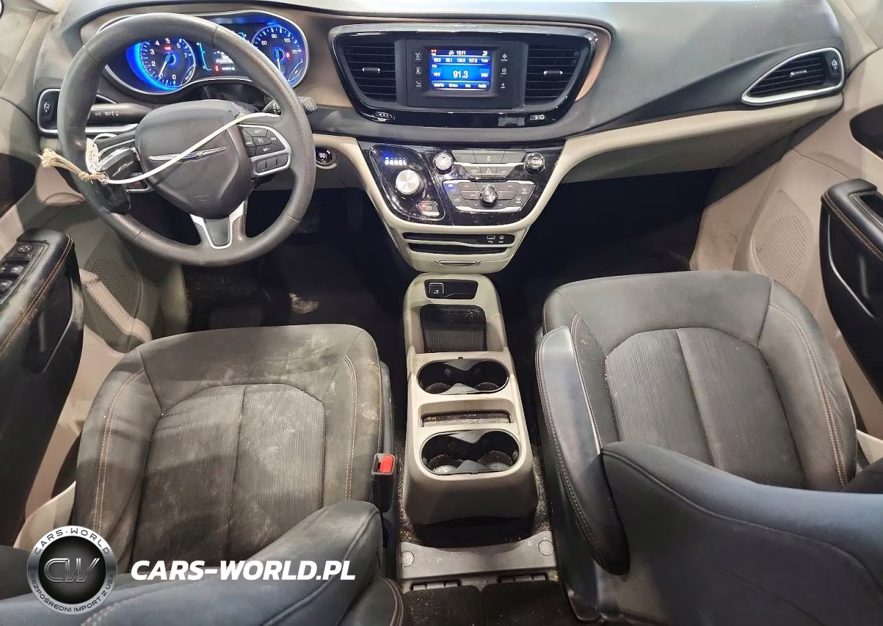 2017 Chrysler Pacifica Lx VIN:2C4RC1CGXHR598922 - 8