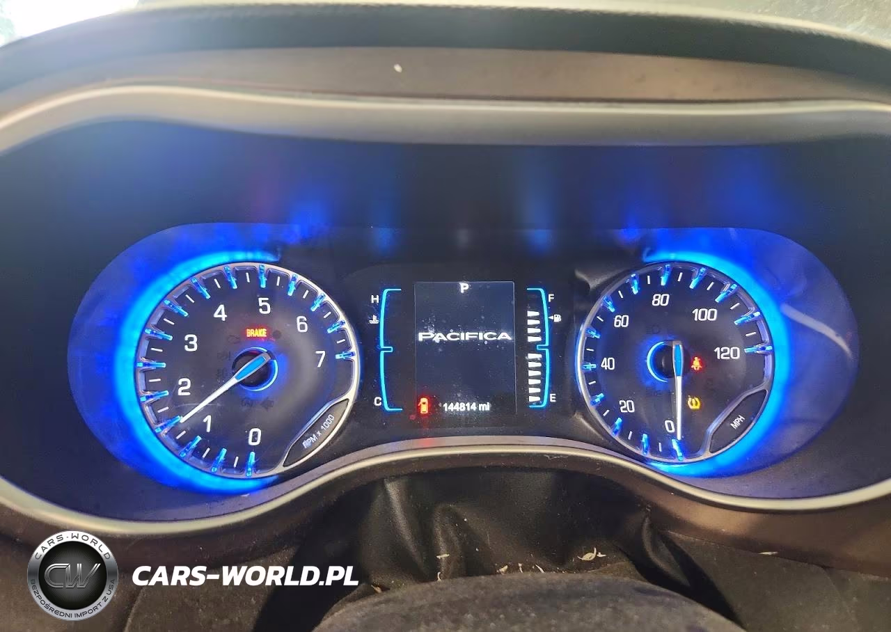 2017 Chrysler Pacifica Lx VIN:2C4RC1CGXHR598922 - 9