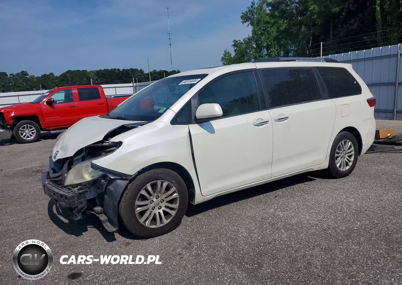 2017 Toyota Sienna Xle 8-Passenger VIN:5TDYZ3DC0HS842165 - 1