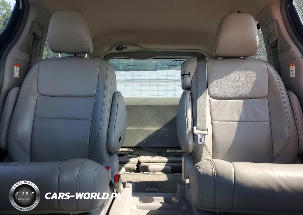 2017 Toyota Sienna Xle 8-Passenger VIN:5TDYZ3DC0HS842165 - 10