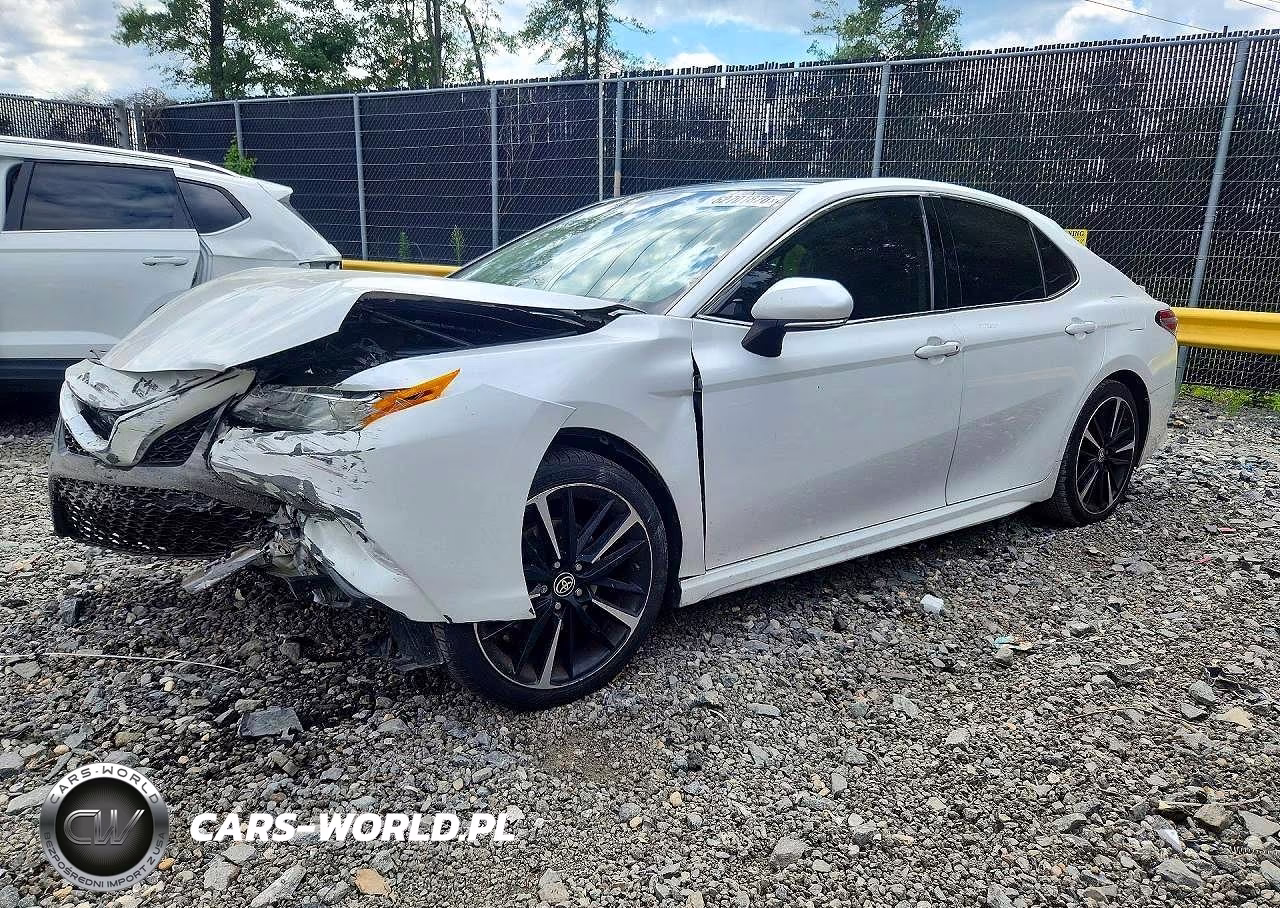 2020 Toyota Camry Xse