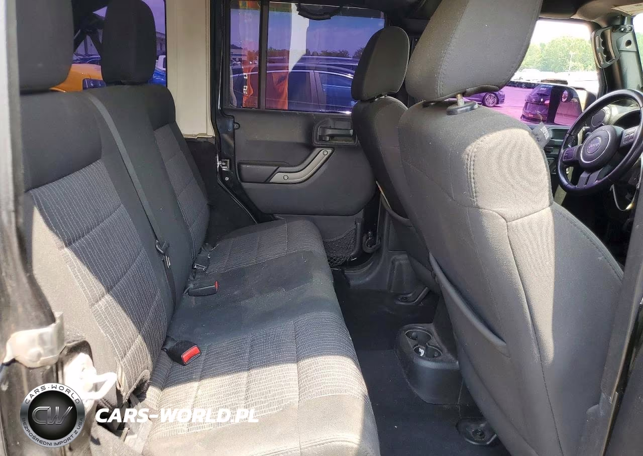 2012 Jeep Wrangler Unlimited Sport VIN:1C4HJWDG4CL114435 - 10