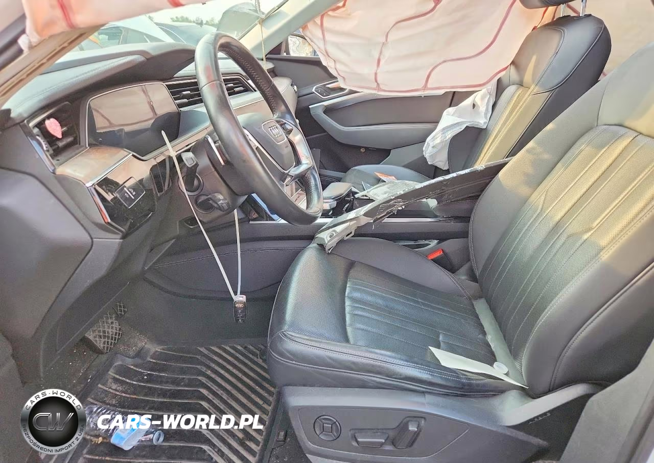 2019 Audi E-Tron Premium Plus VIN:WA1LAAGE3KB022609 - 7