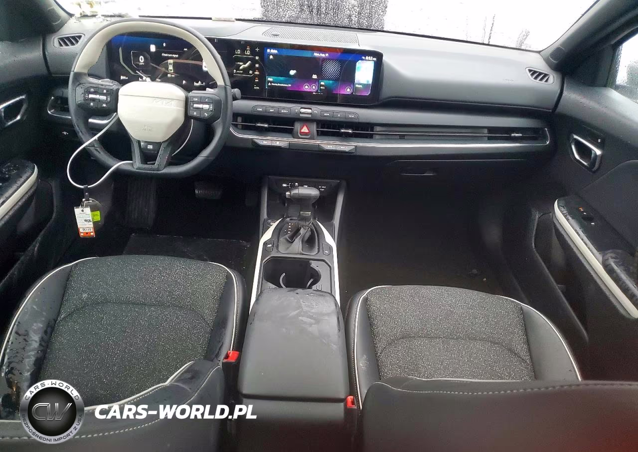 2025 Kia K4 Gt Line VIN:3KPFW4DE9SE193409 - 8