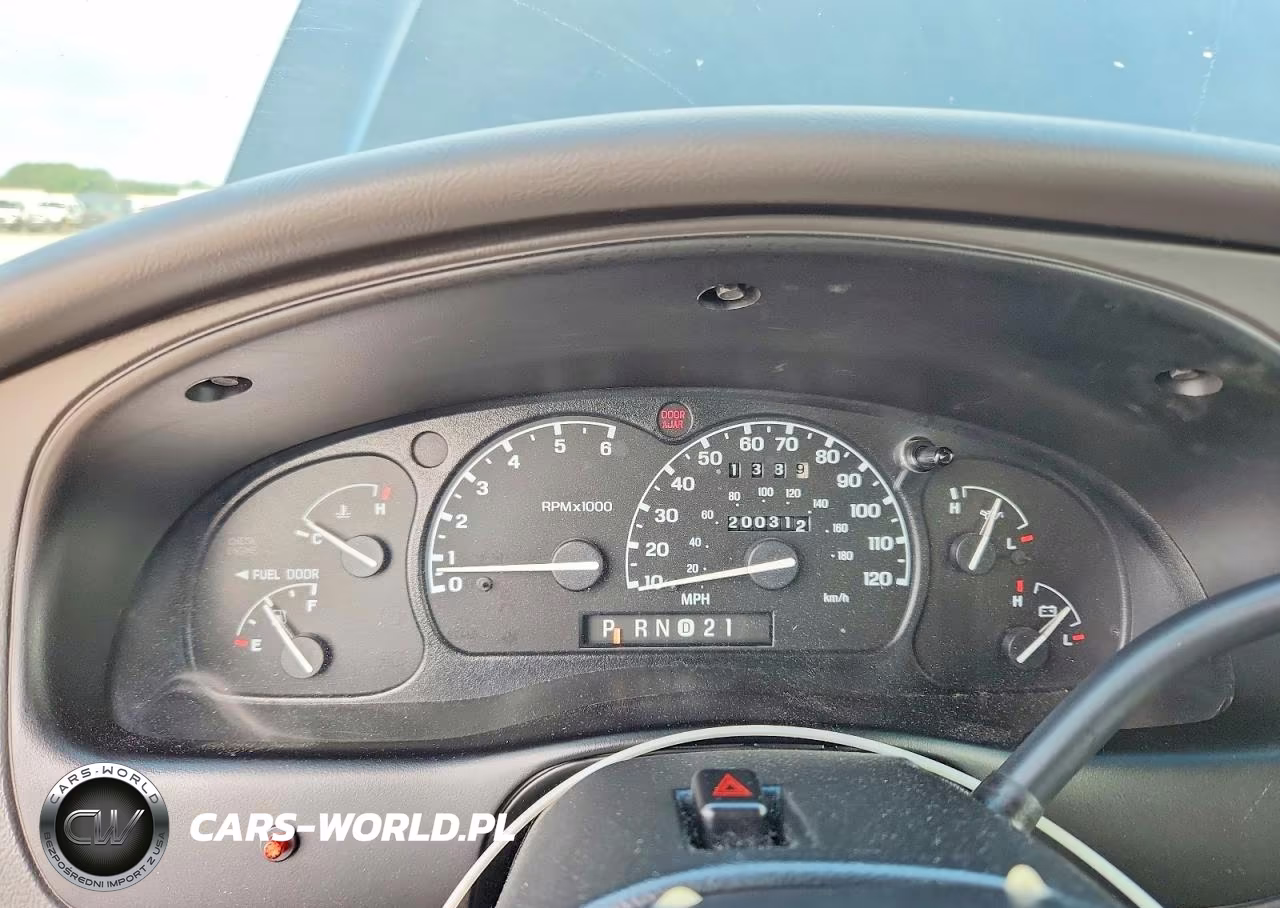 2000 Ford Explorer Xlt VIN:1FMZU73E2YZA15906 - 9