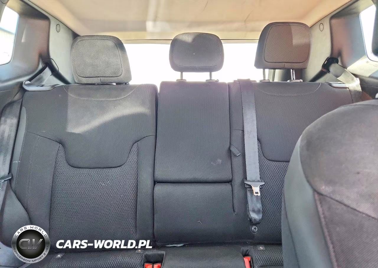 2019 Jeep Renegade Latitude VIN:ZACNJBBB6KPJ87364 - 10