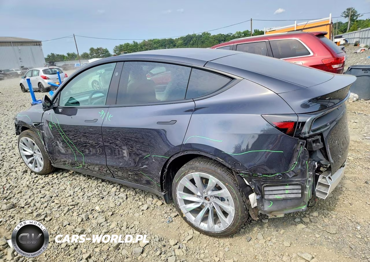2026 Tesla Model Y VIN:7SAYGDED7TF434040 - 2