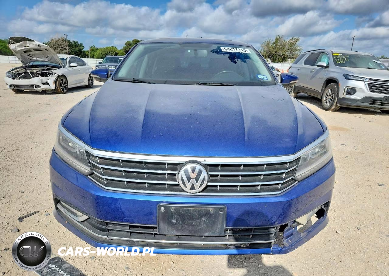2017 Volkswagen Passat Se VIN:1VWBT7A37HC014910 - 5