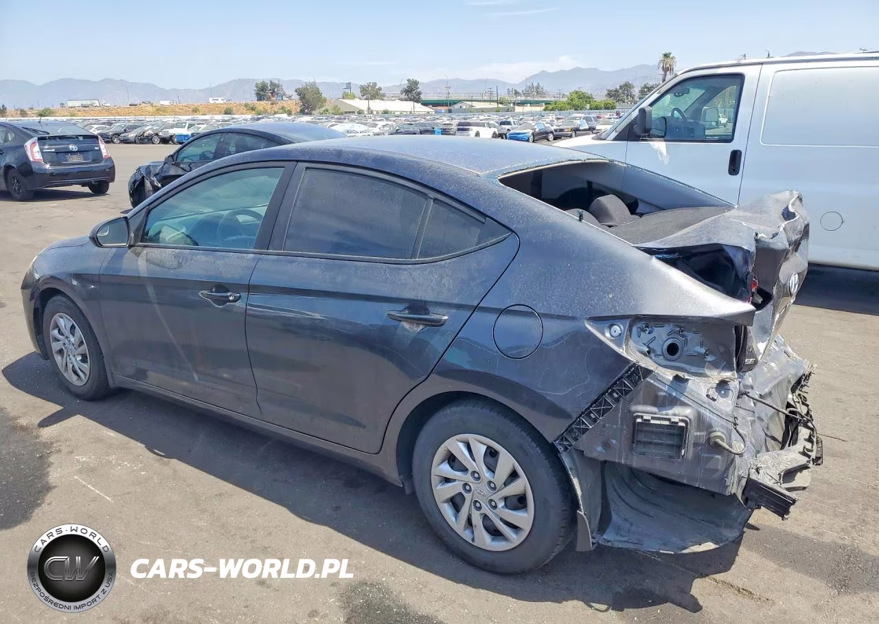 2020 Hyundai Elantra Se VIN:5NPD74LF5LH555716 - 2