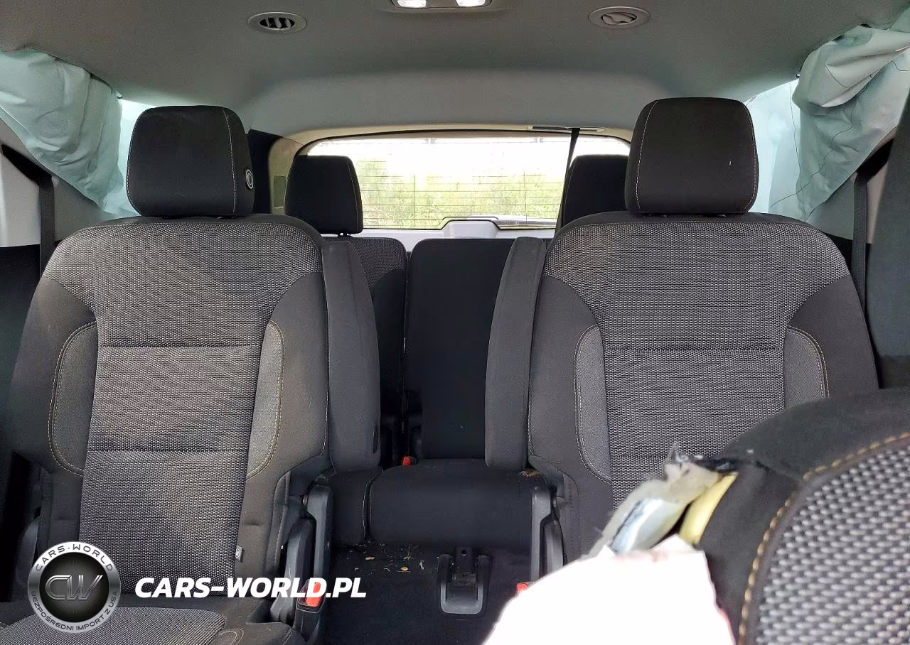 2018 Chevrolet Traverse Lt VIN:1GNERGKW1JJ179576 - 10