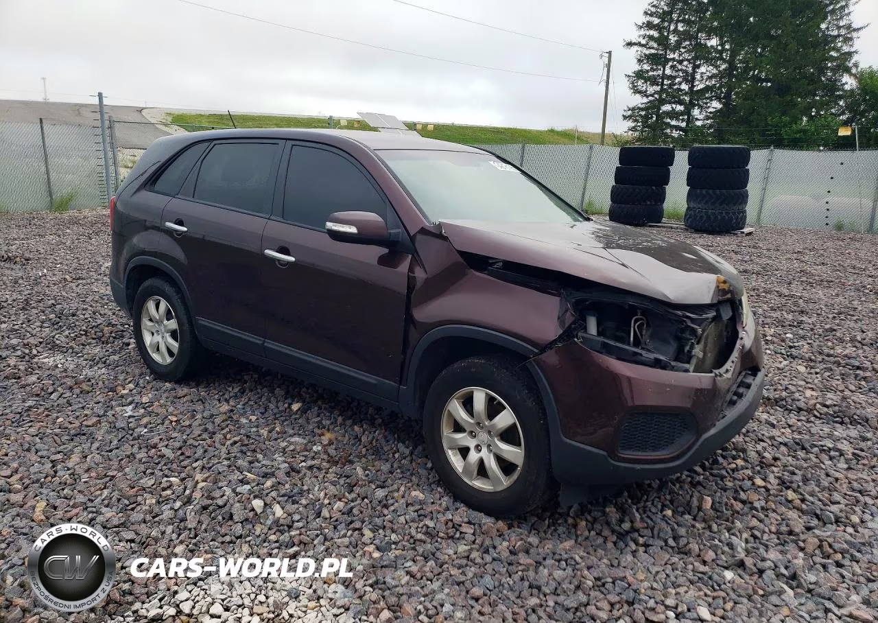 2011 Kia Sorento Lx VIN:5XYKT3A18BG006974 - 4