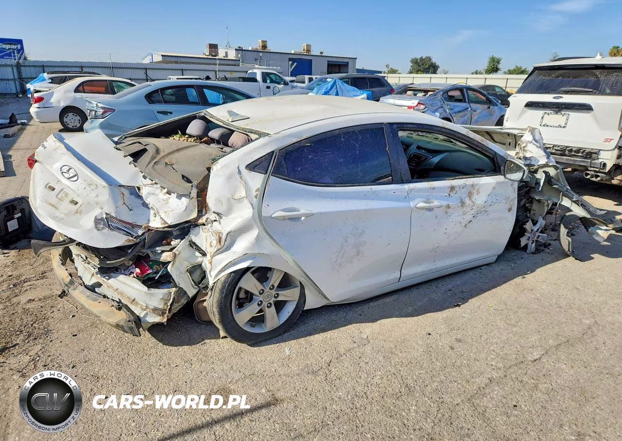 2013 Hyundai Elantra Gls VIN:5NPDH4AE2DH435400 - 3