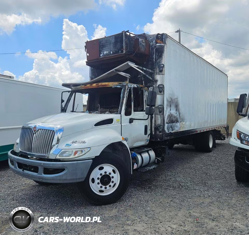 2019 International 4300 Refrigerated Box Truck