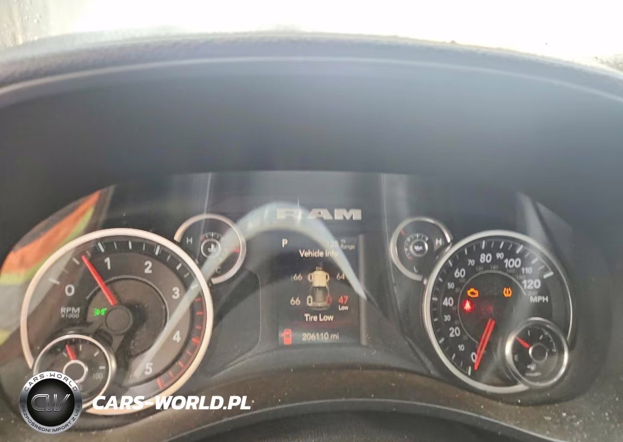 2020 Ram 2500 Tradesman VIN:3C6UR5CL6LG148395 - 9