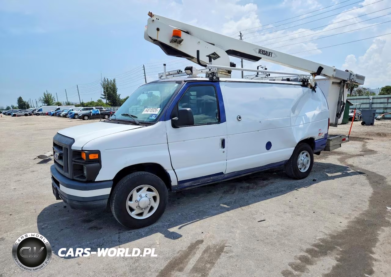 2013 Ford E350 Van With Bucket Lift