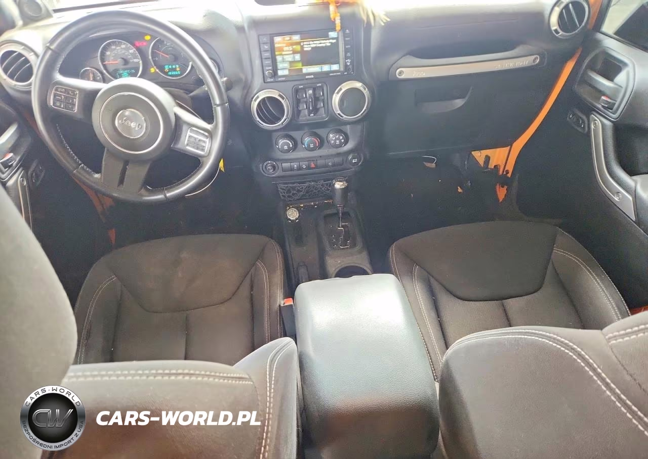 2013 Jeep Wrangler Unlimited Sahara VIN:1C4BJWEG2DL562386 - 8
