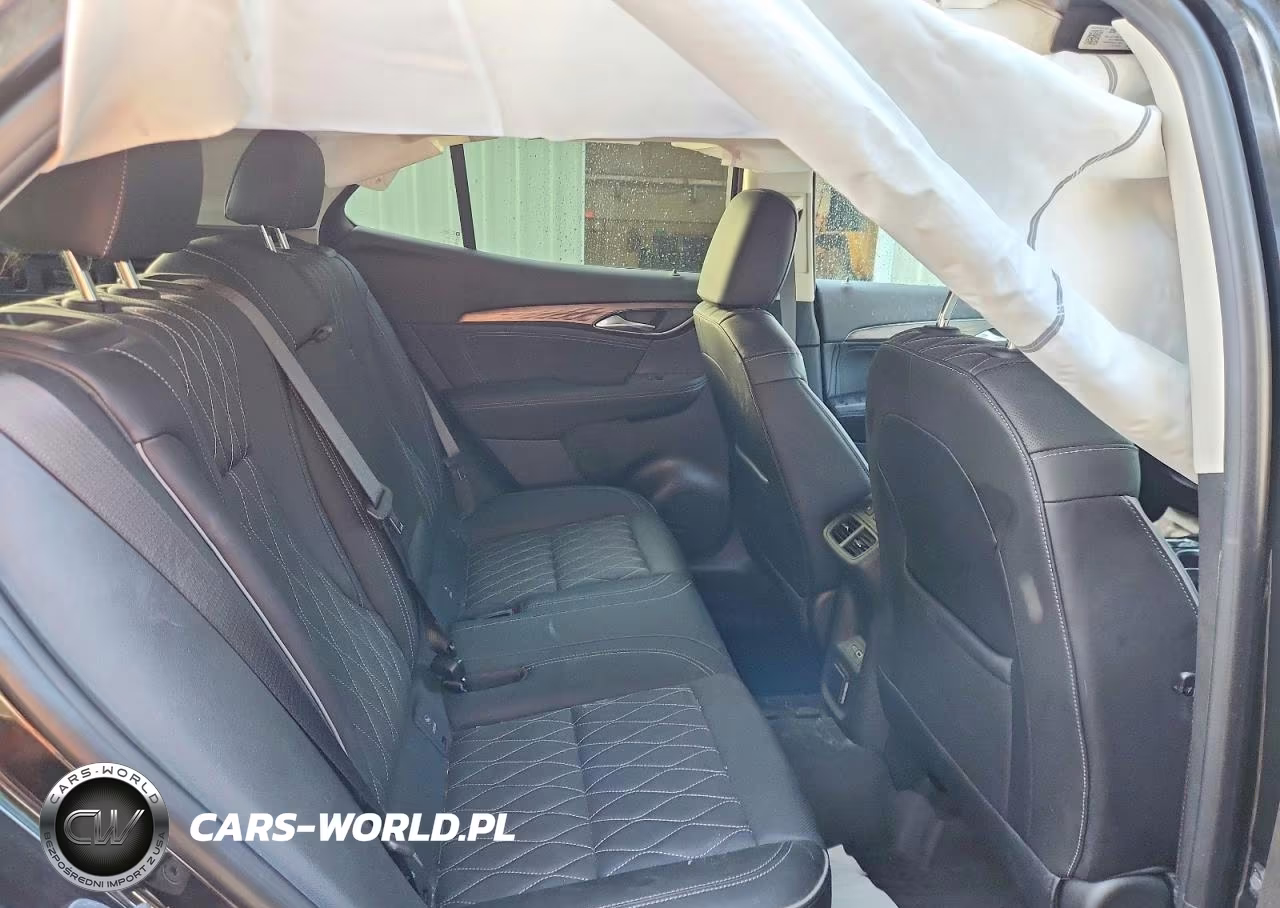 2023 Buick Envision Avenir VIN:LRBFZSR4XPD173219 - 11