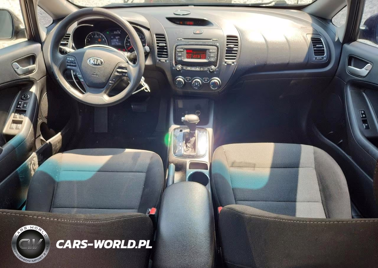 2018 Kia Forte Lx VIN:3KPFK4A73JE175357 - 8