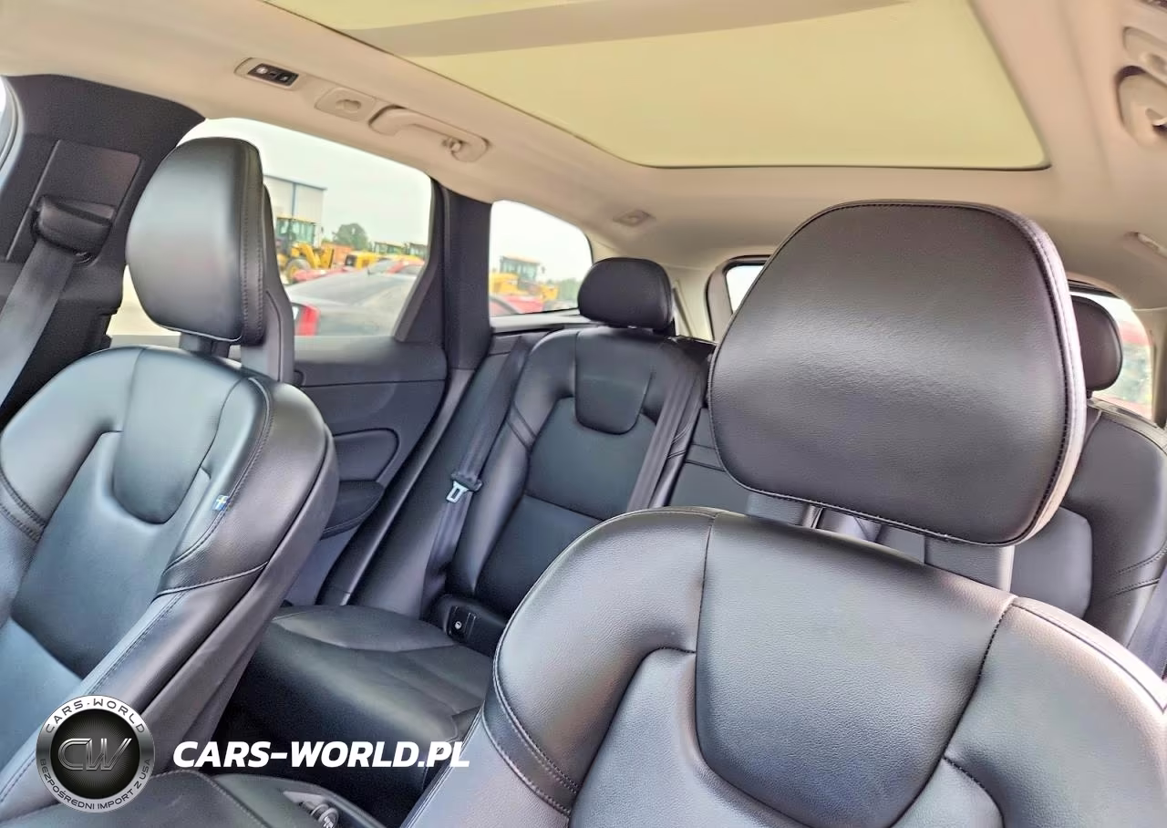 2019 Volvo Xc60 T5 Momentum VIN:LYV102DK8KB191989 - 10