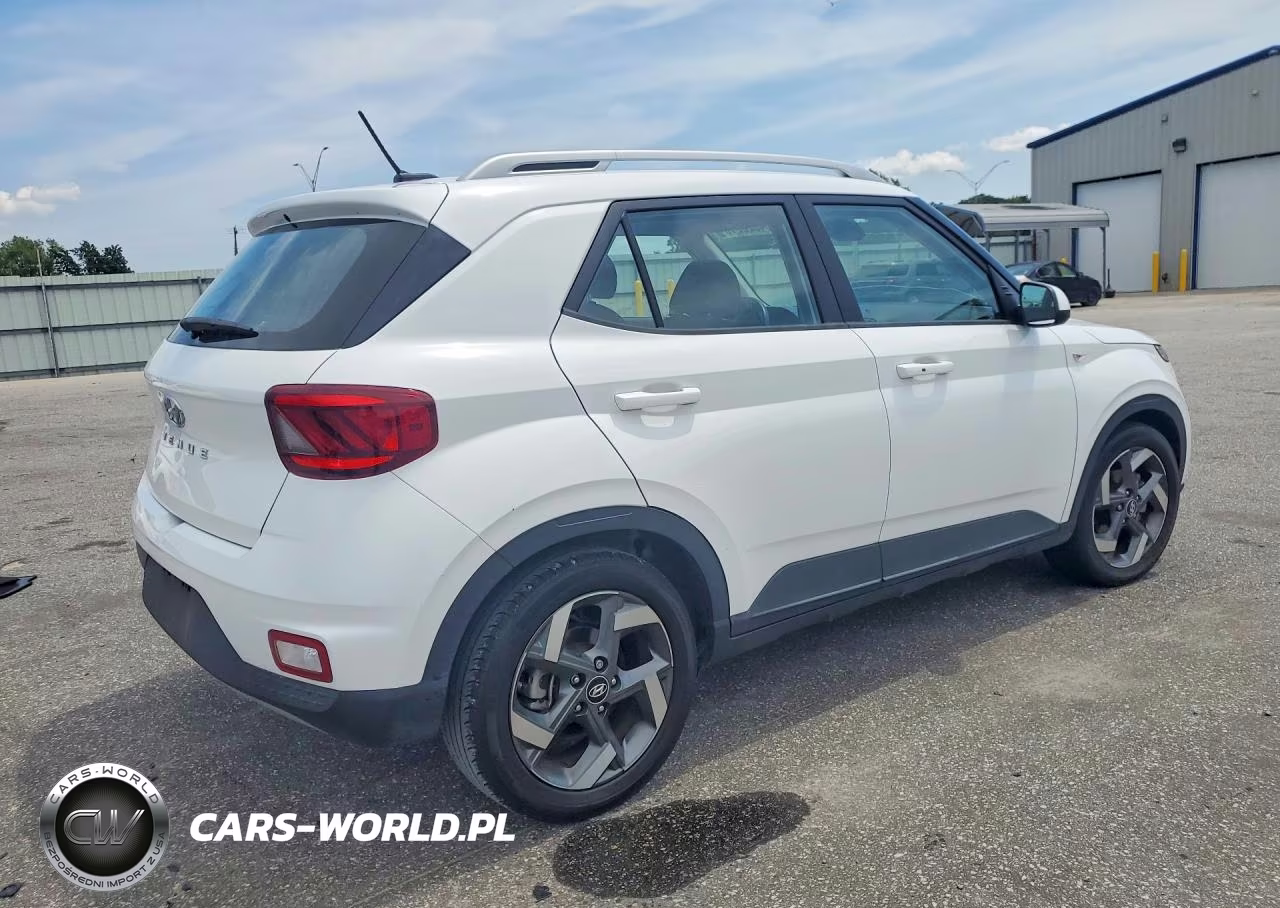 2024 Hyundai Venue Sel VIN:KMHRC8A31RU302341 - 3