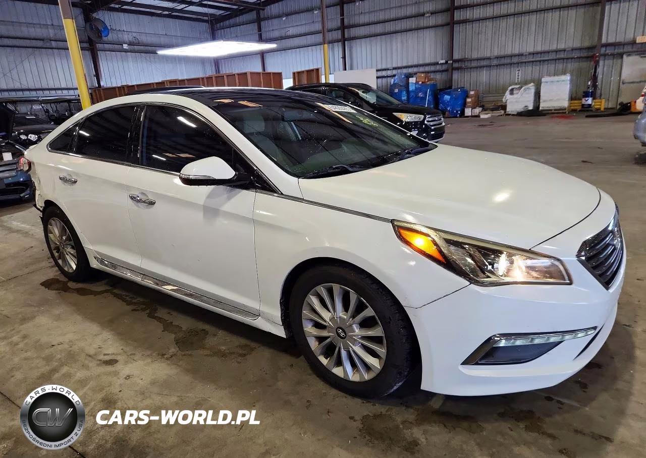 2015 Hyundai Sonata Limited VIN:5NPE34AF0FH118200 - 4