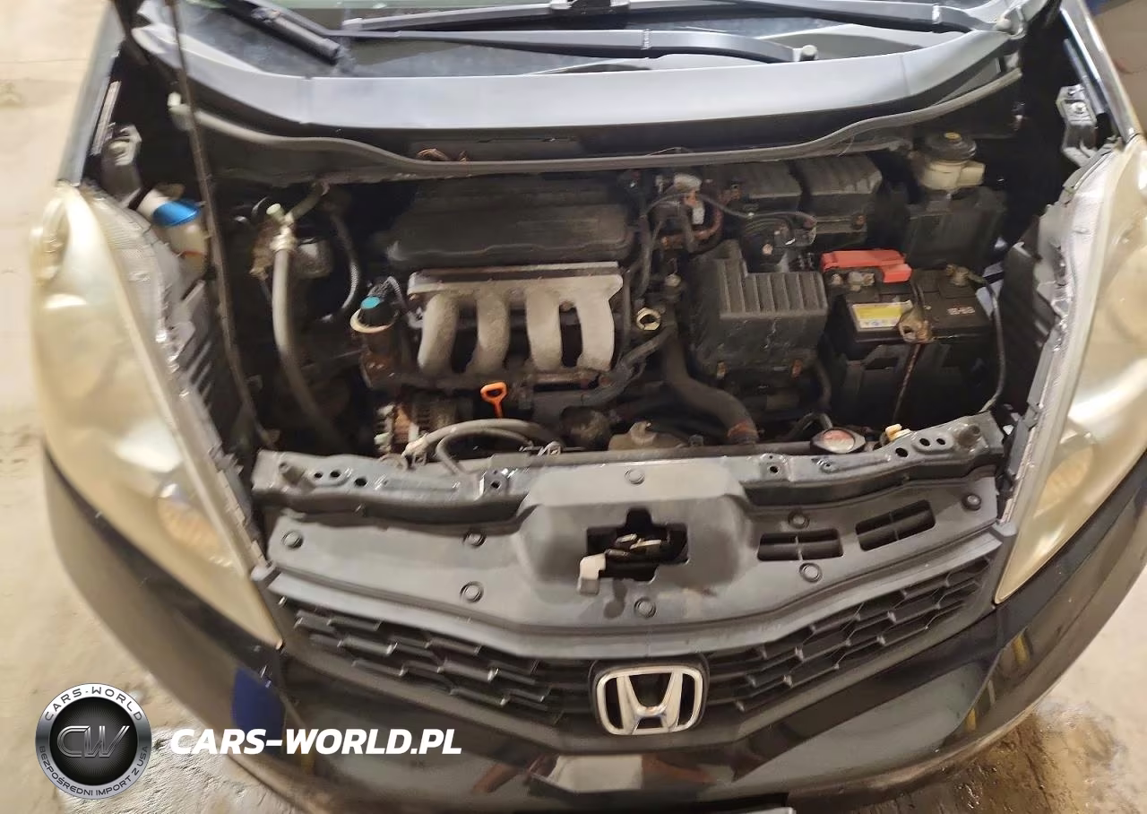 2013 Honda Fit Sport VIN:JHMGE8H52DC072819 - 11