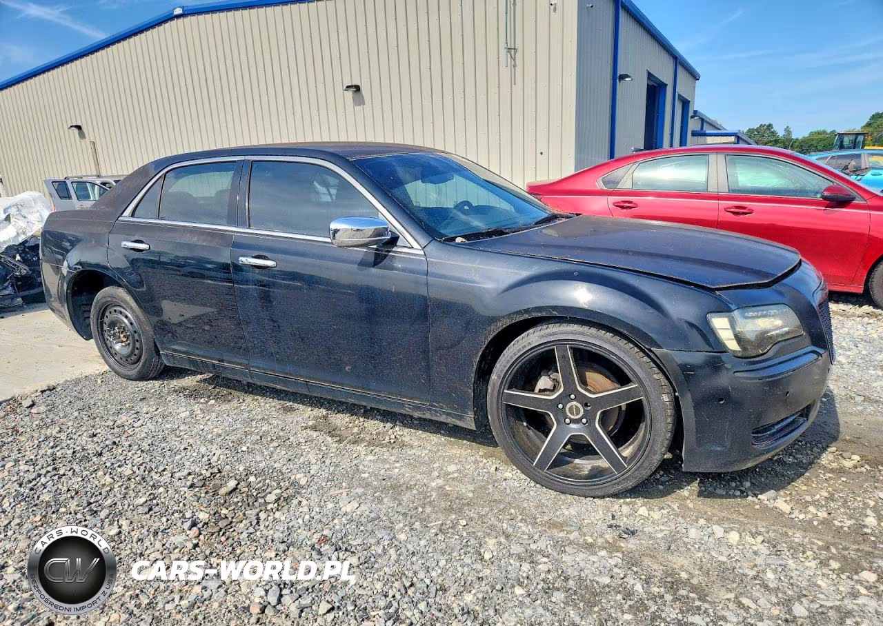 2012 Chrysler 300 VIN:2C3CCAAG9CH116369 - 4