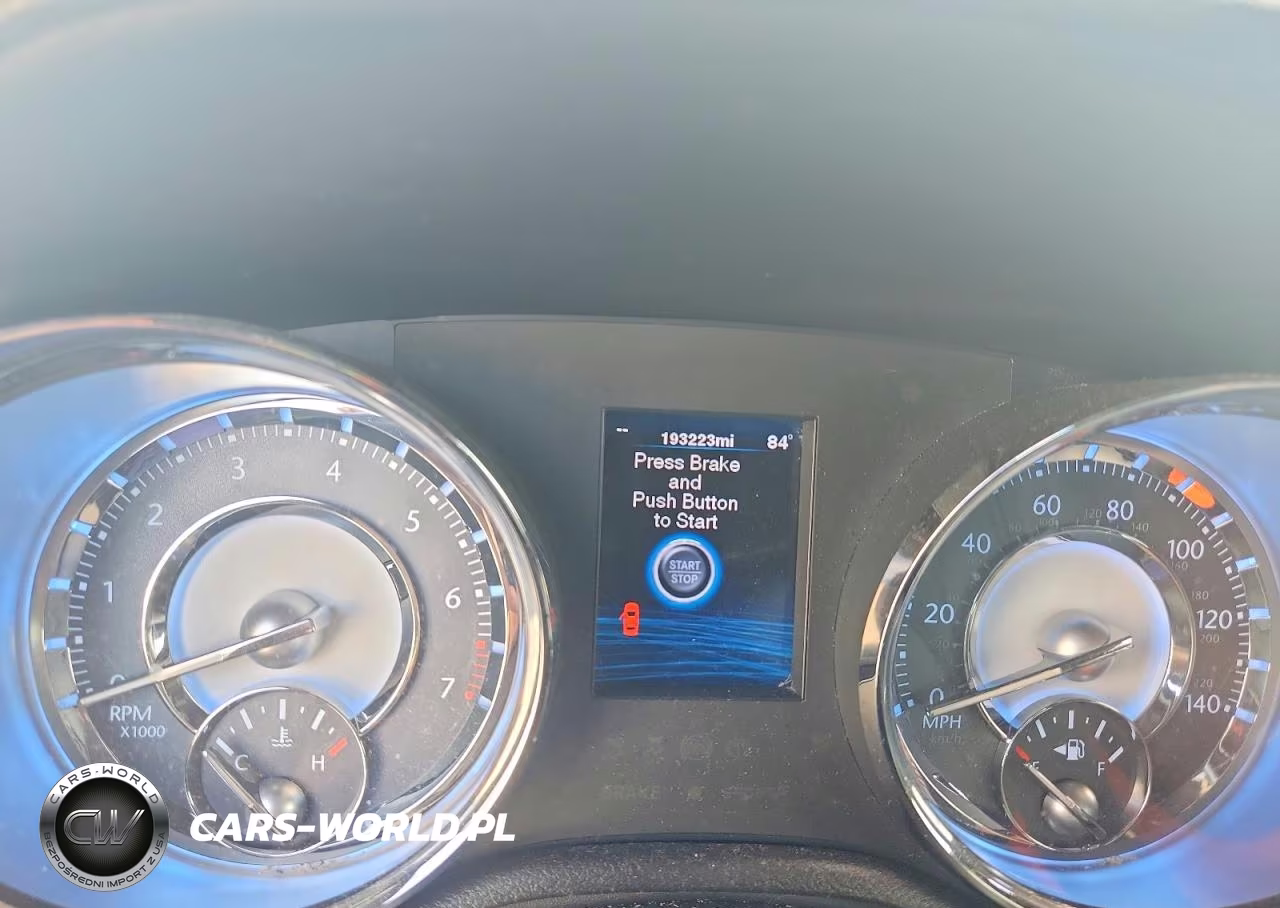 2012 Chrysler 300 VIN:2C3CCAAG9CH116369 - 9