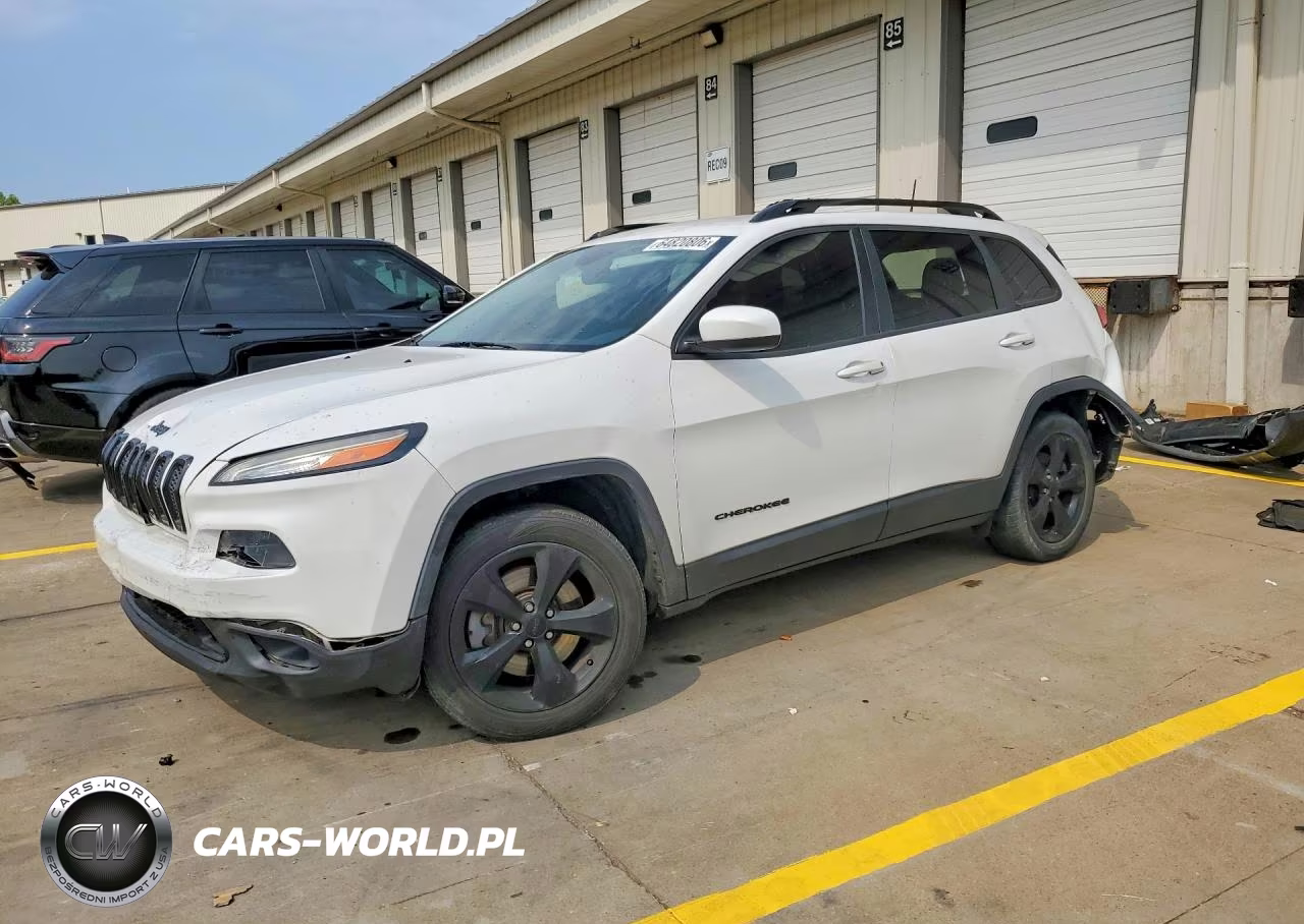 2016 Jeep Cherokee Latitude VIN:1C4PJLCS8GW127743 - 1