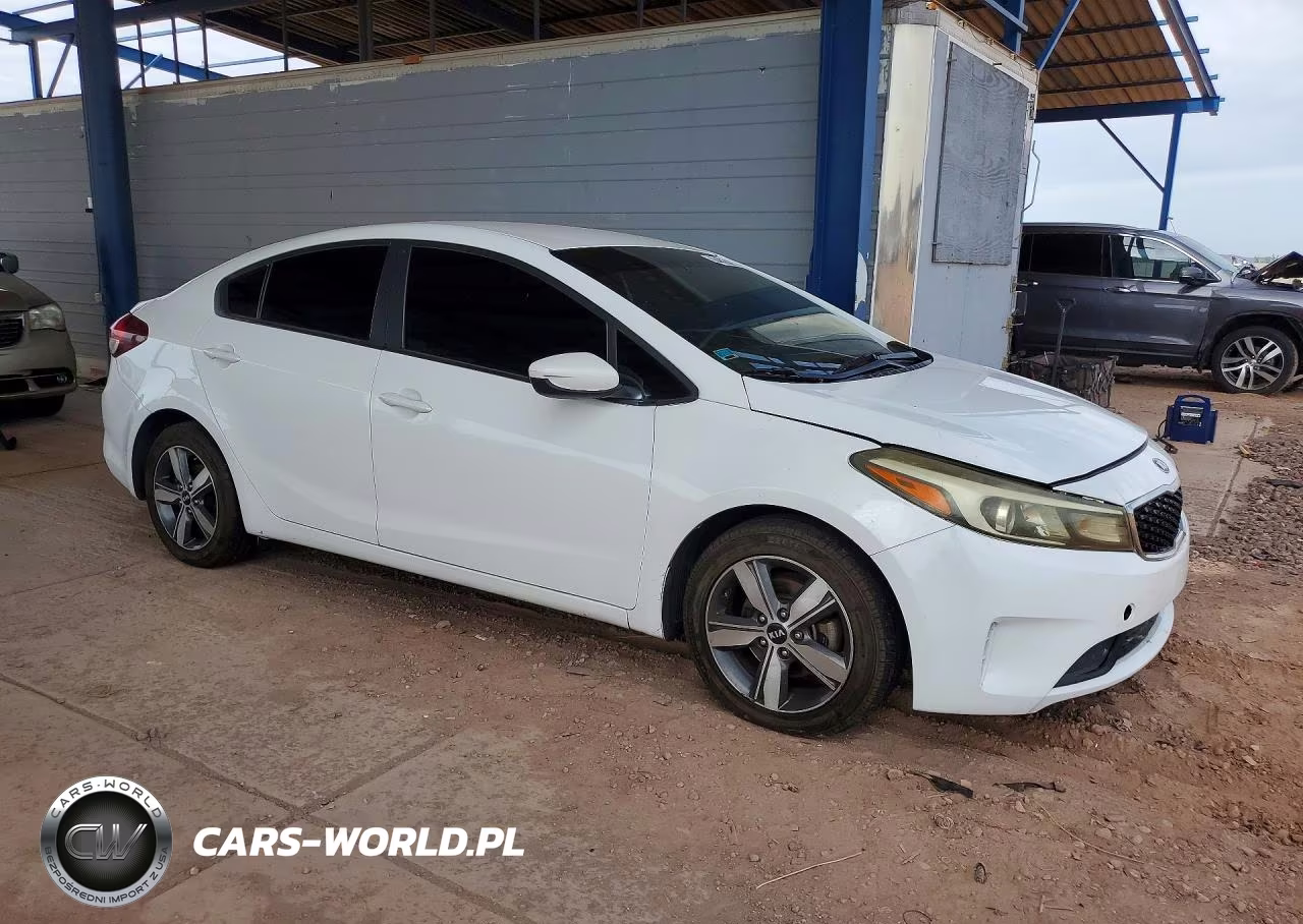 2018 Kia Forte Lx VIN:3KPFL4A78JE213727 - 4