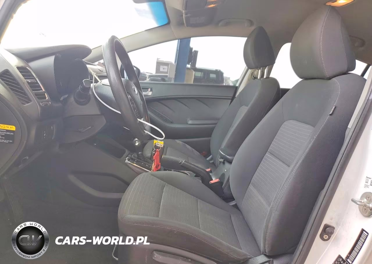 2018 Kia Forte Lx VIN:3KPFL4A78JE213727 - 7