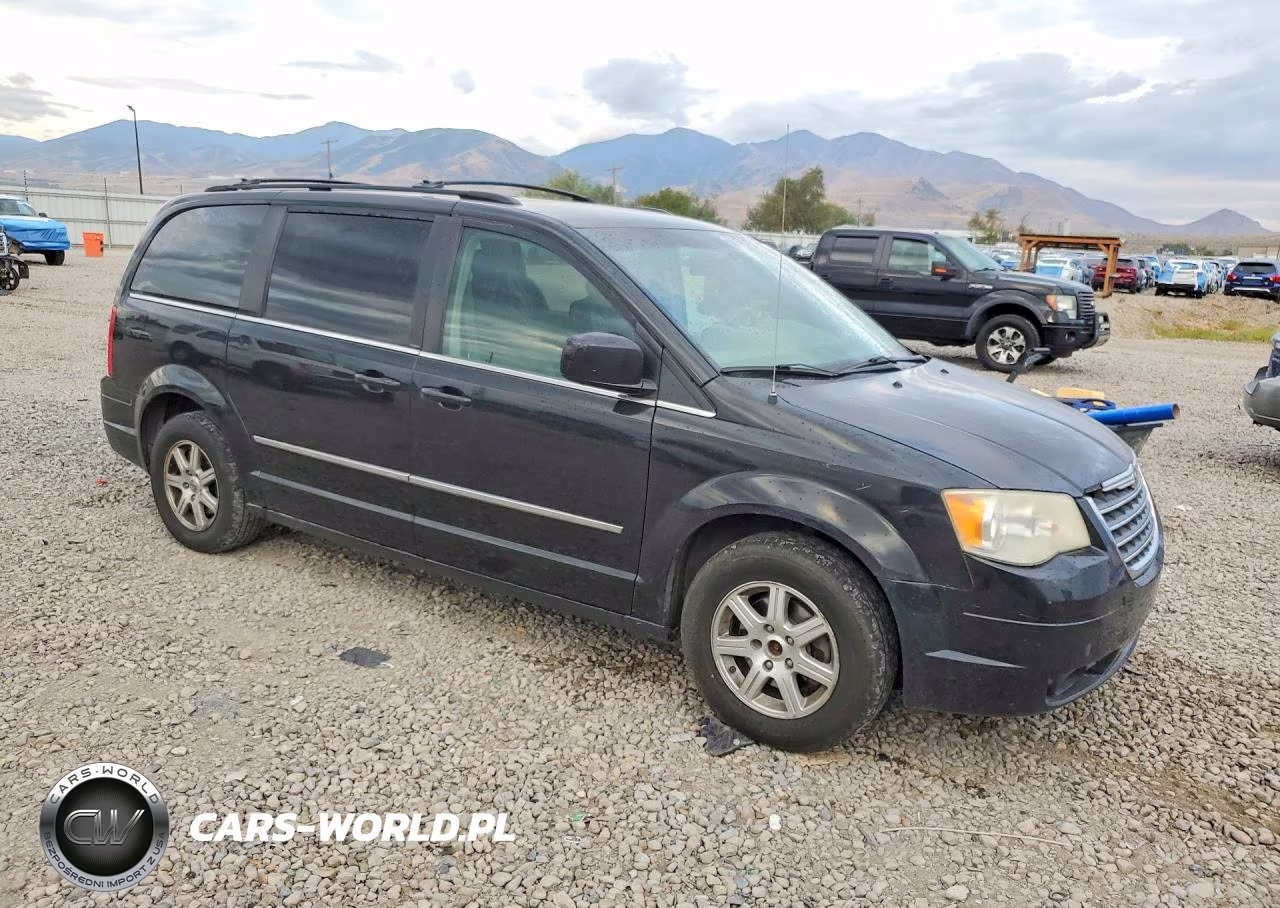 2009 Chrysler Town & Country Touring VIN:2A8HR54109R503869 - 4