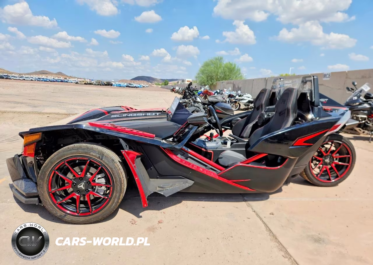 2020 Polaris Slingshot R VIN:57XAARGB6L8137549 - 3