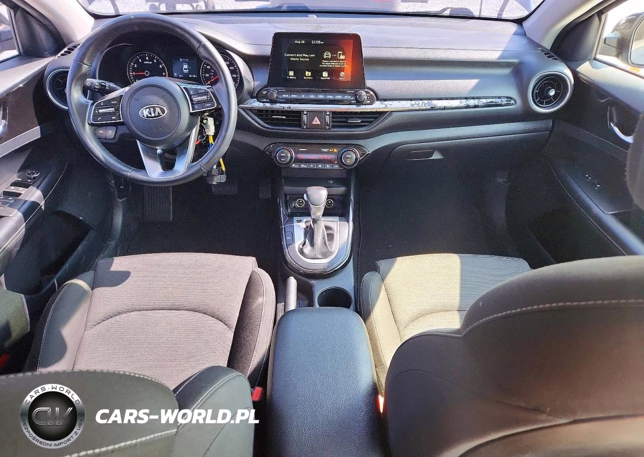 2019 Kia Forte S VIN:3KPF34AD5KE037663 - 8