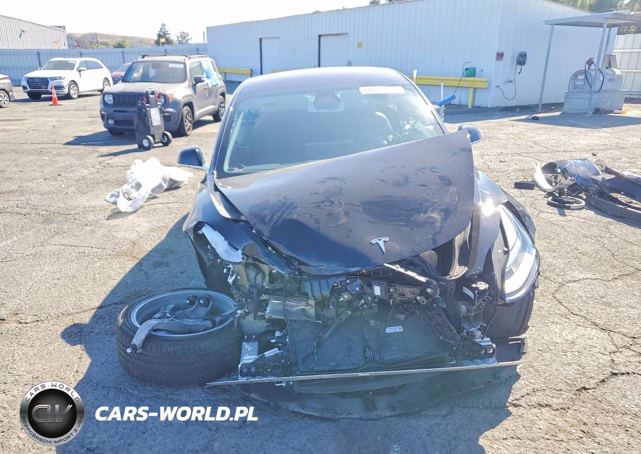 2018 Tesla Model 3 VIN:5YJ3E1EA2JF075856 - 5
