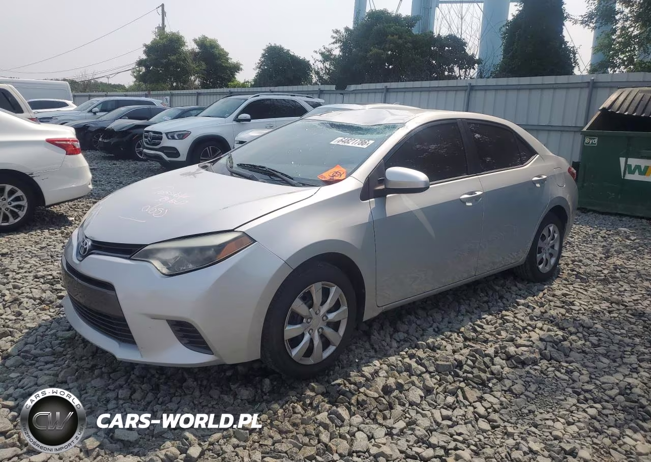 2015 Toyota Corolla Le – zdjęcie 1 z 12