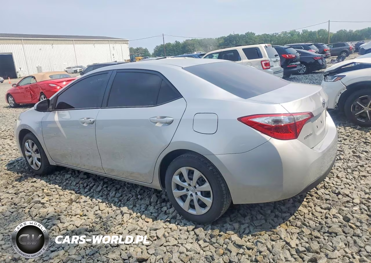 2015 Toyota Corolla Le VIN:2T1BURHE9FC377555 - 2