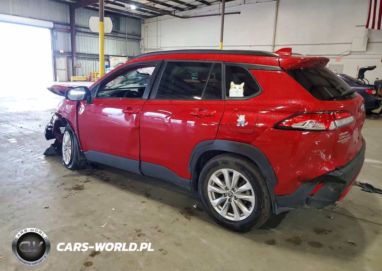 2024 Toyota Corolla Cross Le VIN:7MUCAAAG7RV080876 - 2