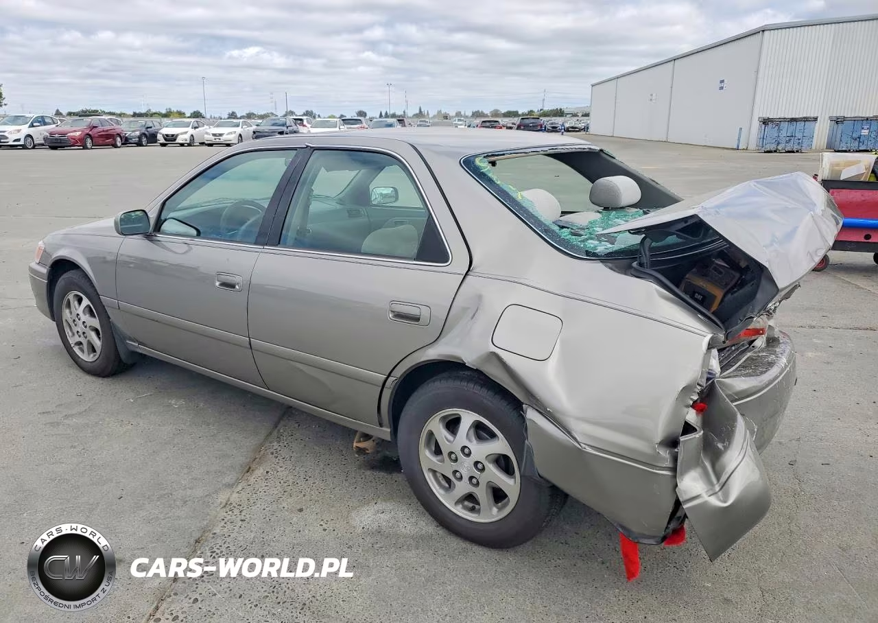 2001 Toyota Camry Le VIN:JT2BG22K410553369 - 2