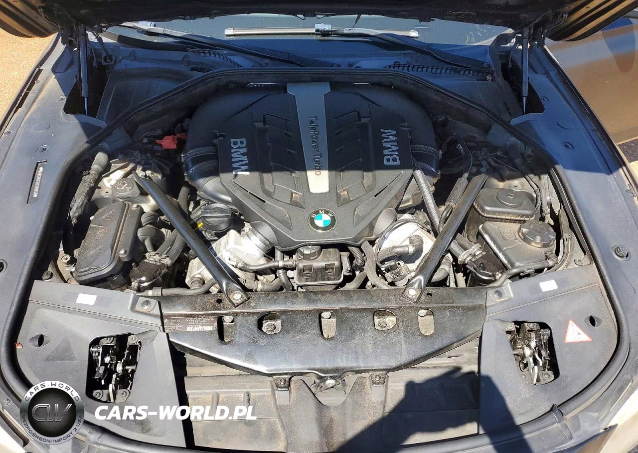 2012 BMW 750 Xi VIN:WBAKC6C51CC396949 - 11