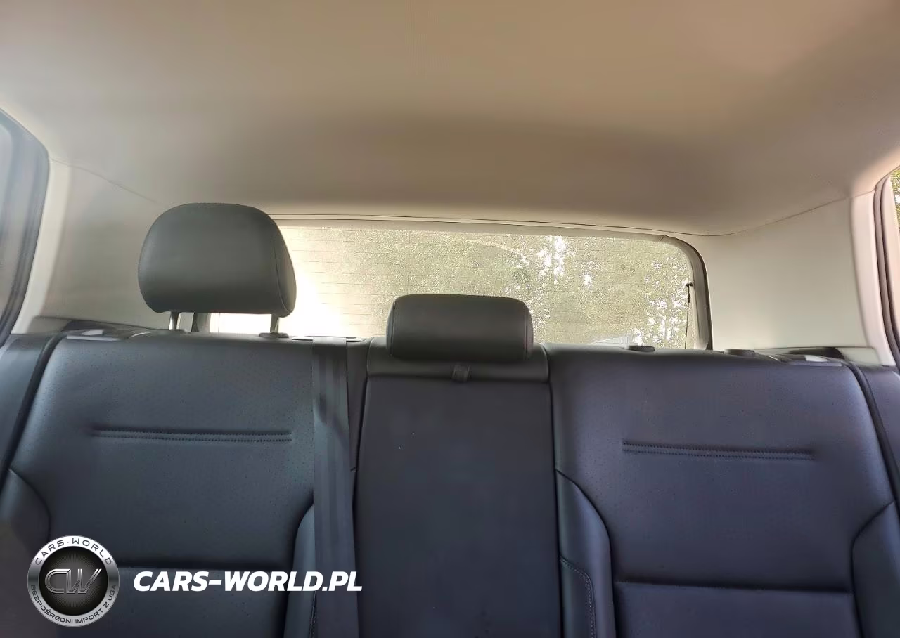 2019 Volkswagen Golf S VIN:3VWG57AU9KM031982 - 10