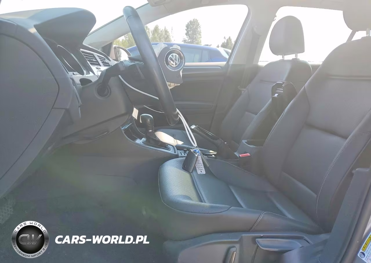 2019 Volkswagen Golf S VIN:3VWG57AU9KM031982 - 7