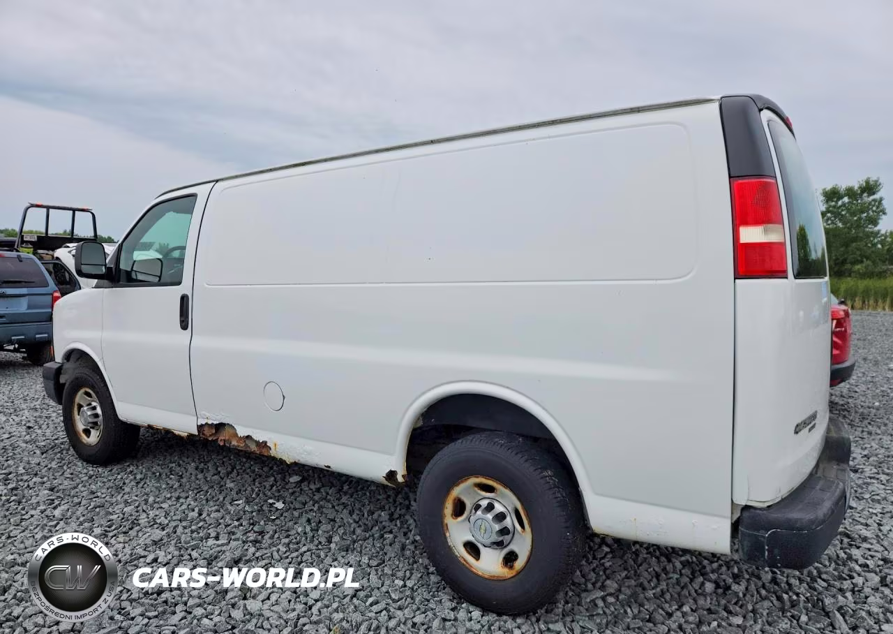 2013 Chevrolet Express G2500 VIN:1GCWGFFA2D1107673 - 2